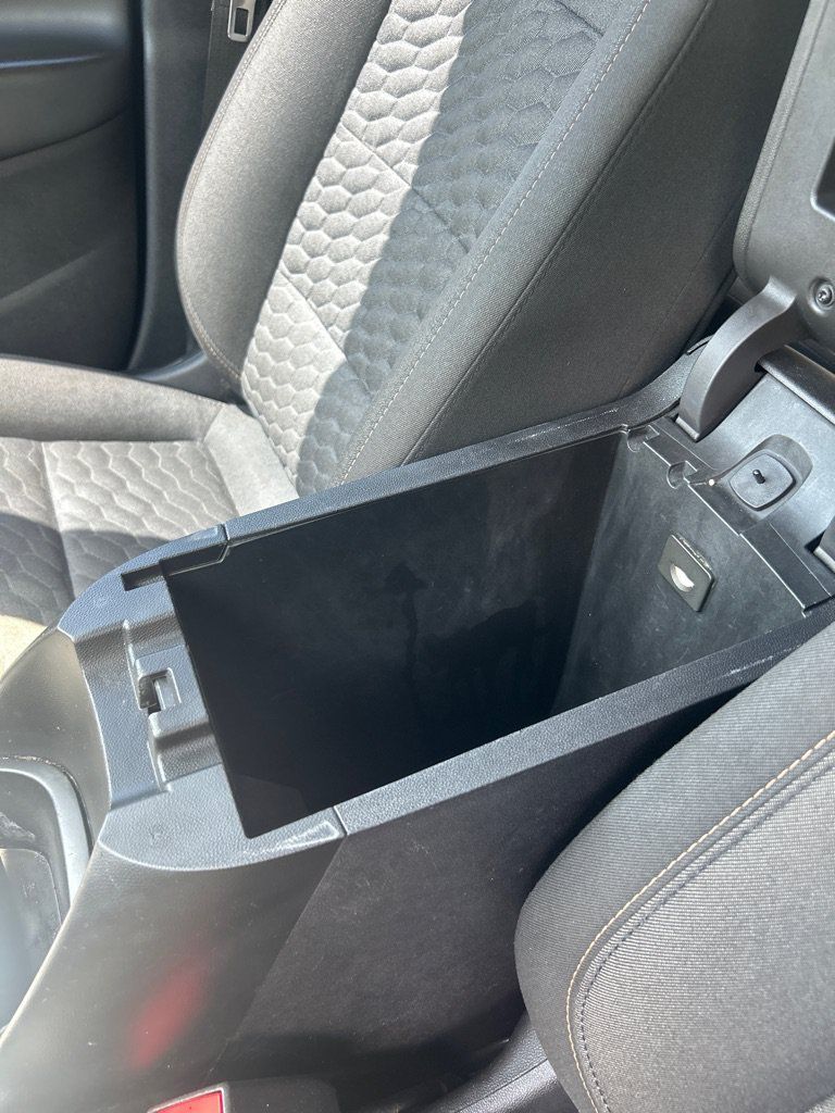 Used 2019 Chevrolet Equinox LT FWD image 15