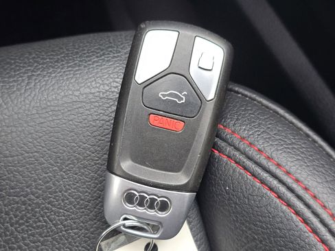 Used 2018 Audi A4 2.0T Prestige w/ Prestige Package AWD/4WD image 27