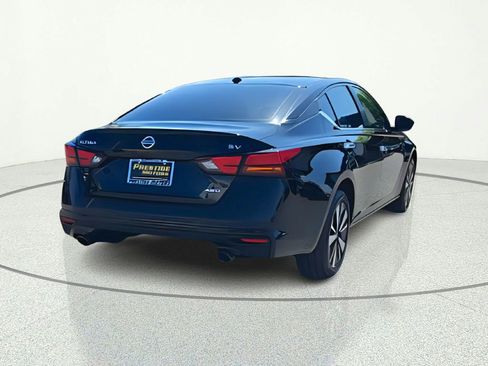 Used 2022 Nissan Altima 2.5 SV w/ SV Premium Package AWD/4WD image 7