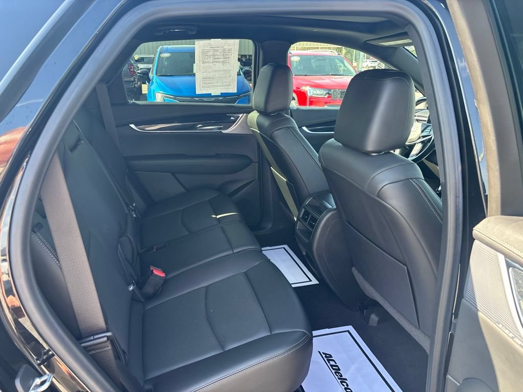 Used 2022 Cadillac XT5 Premium Luxury w/ Technology Package AWD/4WD image 45