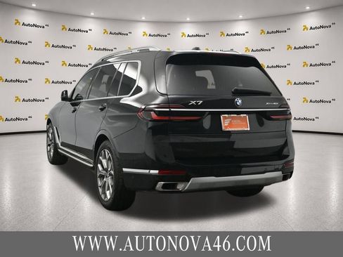 Used 2024 BMW X7 xDrive40i w/ Premium Package AWD/4WD image 5