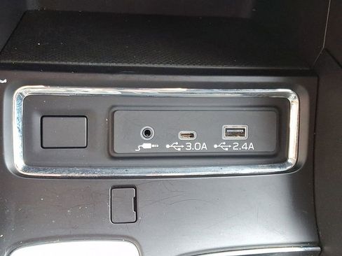 Certified 2023 Subaru Ascent Premium w/ Convenience Package AWD/4WD image 25