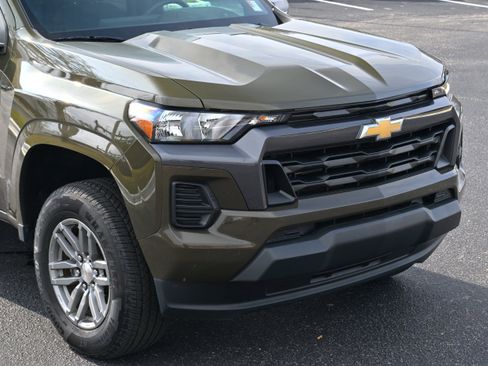 Used 2023 Chevrolet Colorado LT image 27