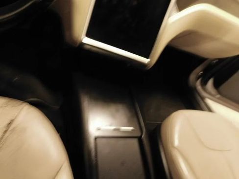 Used 2013 Tesla Model S RWD image 40