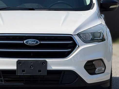 Used 2017 Ford Escape Titanium w/ Canadian Touring Package AWD/4WD image 12