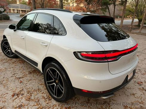 Used 2019 Porsche Macan AWD/4WD image 6
