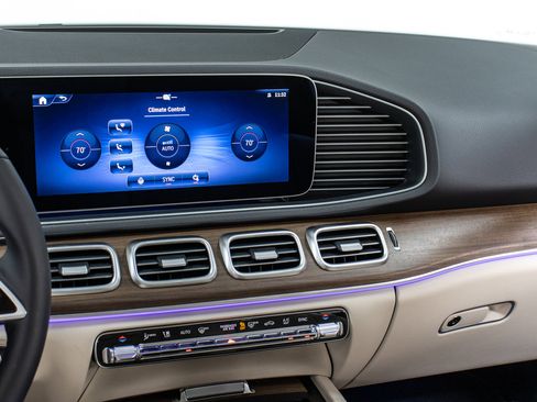 Used 2025 Mercedes-Benz GLE 350 4MATIC image 20