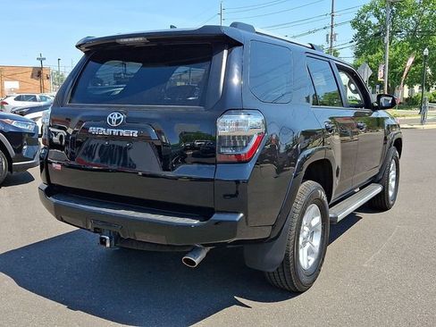 Used 2023 Toyota 4Runner SR5 AWD/4WD image 6