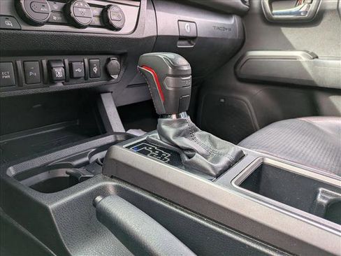 Used 2022 Toyota Tacoma TRD Pro AWD/4WD image 11