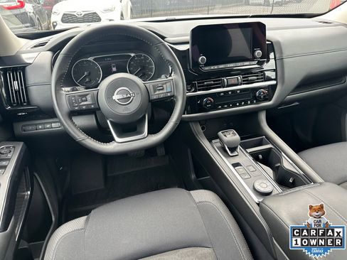 Used 2025 Nissan Pathfinder SV w/ Black Appearance Package AWD/4WD image 23