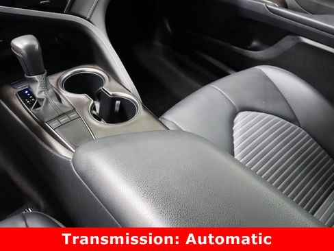 Used 2023 Toyota Camry SE image 17