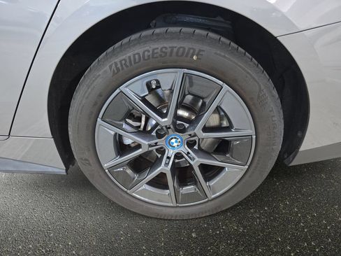 Certified 2023 BMW i4 eDrive35 RWD image 32