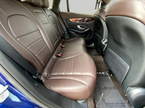 Used 2018 Mercedes-Benz GLC 300 4MATIC image 19