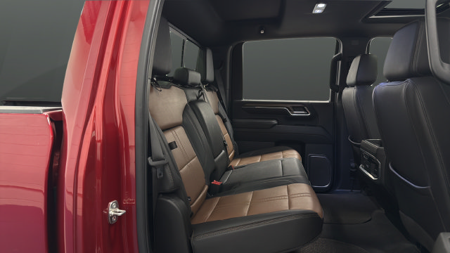 Used 2024 Chevrolet Silverado 3500 High Country w/ High Country Premium Package AWD/4WD image 25