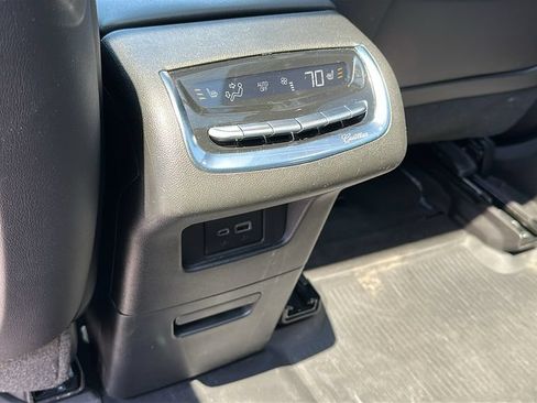 Used 2024 Cadillac XT6 Sport w/ Technology Package AWD/4WD image 29