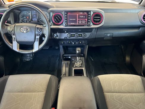 Used 2020 Toyota Tacoma TRD Off-Road w/ Technology Package RWD image 3