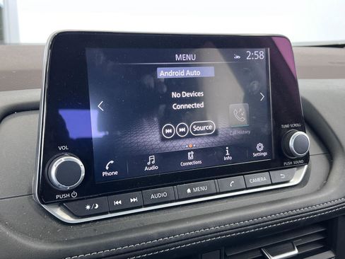 Used 2023 Nissan Rogue SV image 7