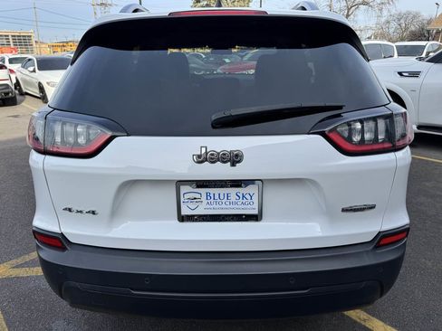 Used 2019 Jeep Cherokee Latitude Plus w/ Cold Weather Group image 6