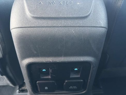 Used 2023 Ford Bronco Outer Banks AWD/4WD image 14