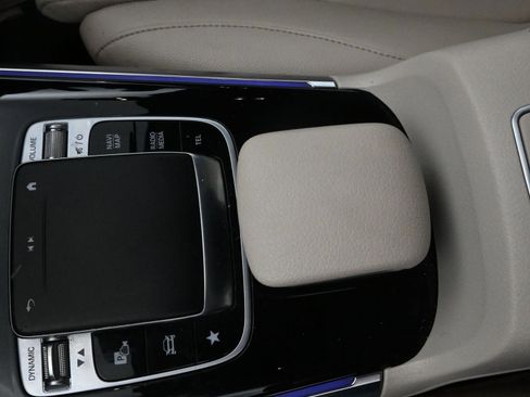 Used 2020 Mercedes-Benz GLB 250 image 27
