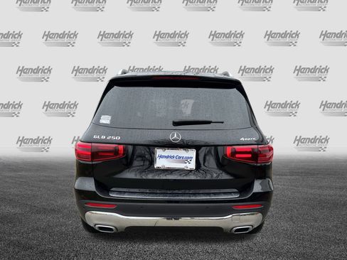 Certified 2025 Mercedes-Benz GLB 250 4MATIC image 8