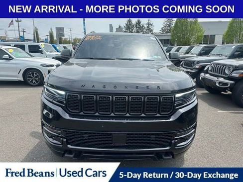 Certified 2024 Jeep Wagoneer Series II AWD/4WD image 2