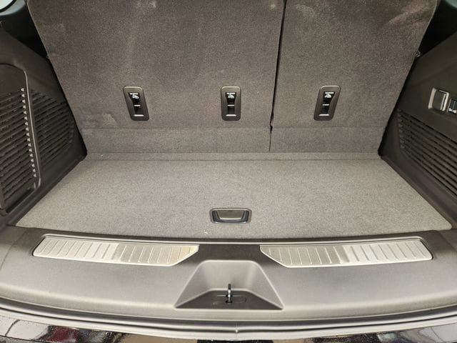 New 2026 GMC Yukon Denali w/ Sun & Power Step Package RWD image 60