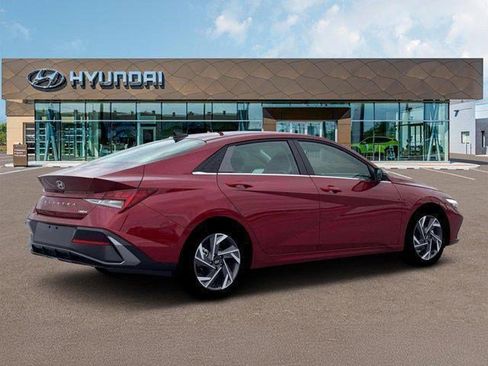 New 2026 Hyundai Elantra Limited image 8