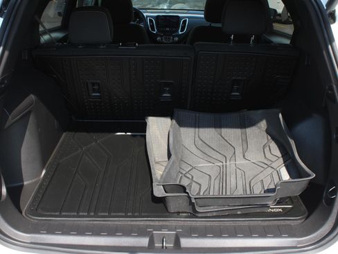 Used 2024 Chevrolet Equinox LT AWD/4WD image 8