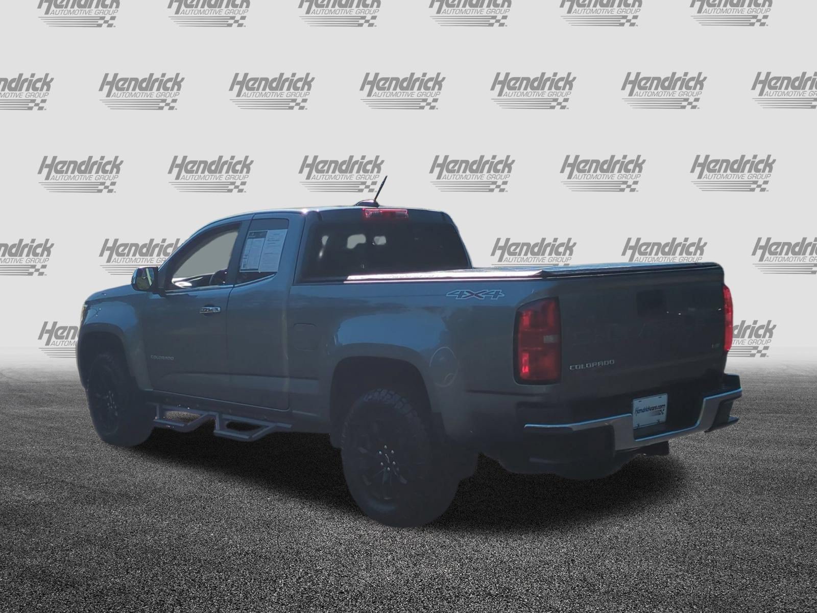 Used 2022 Chevrolet Colorado LT w/ LT Convenience Package AWD/4WD image 8