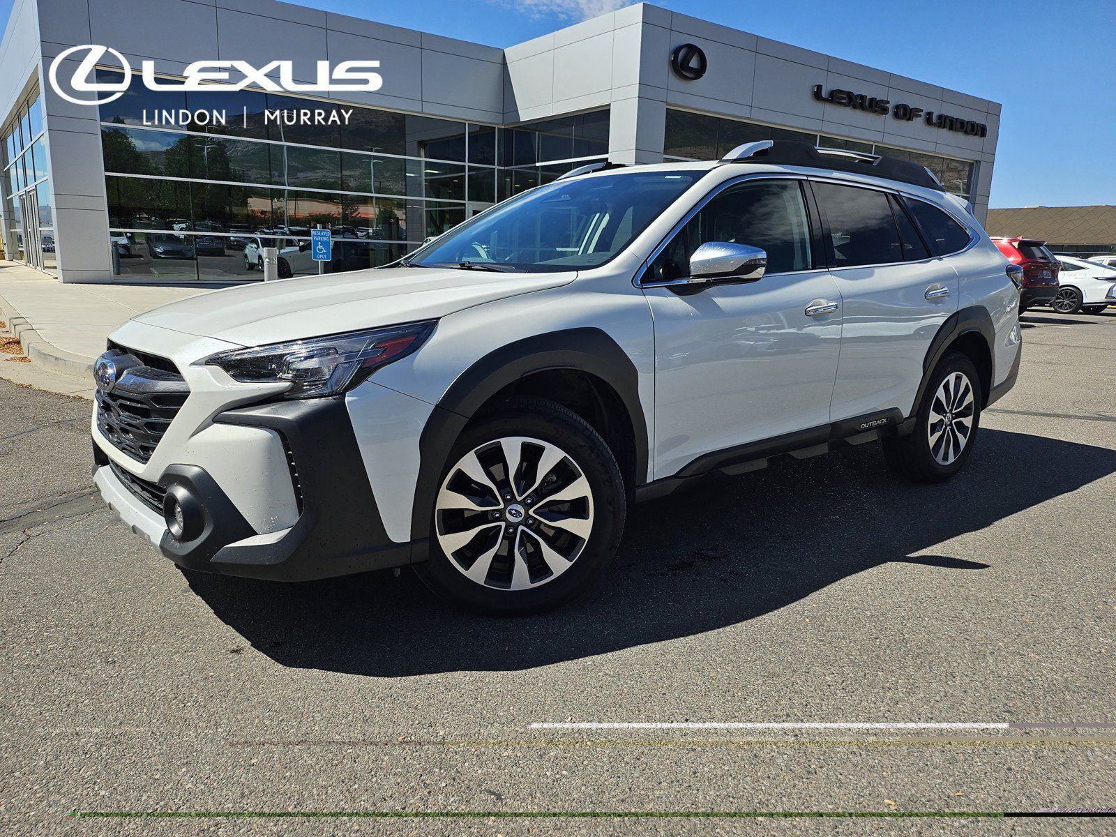 Used 2024 Subaru Outback Touring XT AWD/4WD image 1