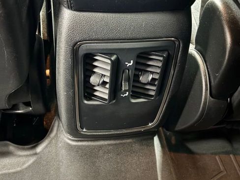 Used 2014 Jeep Grand Cherokee Laredo w/ Quick Order Package 23E image 11