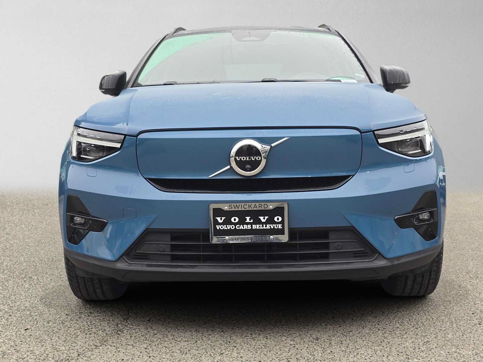 Certified 2023 Volvo XC40 Recharge Ultimate w/ Protection Package Premier AWD/4WD image 9