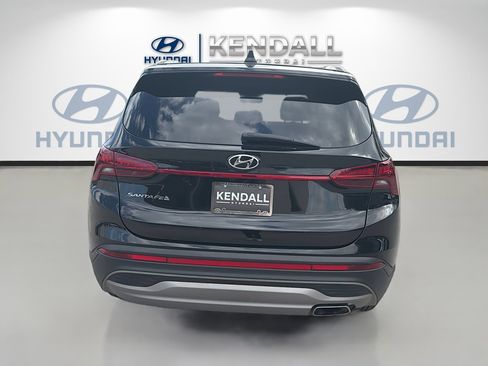 Used 2023 Hyundai Santa Fe SE FWD image 5
