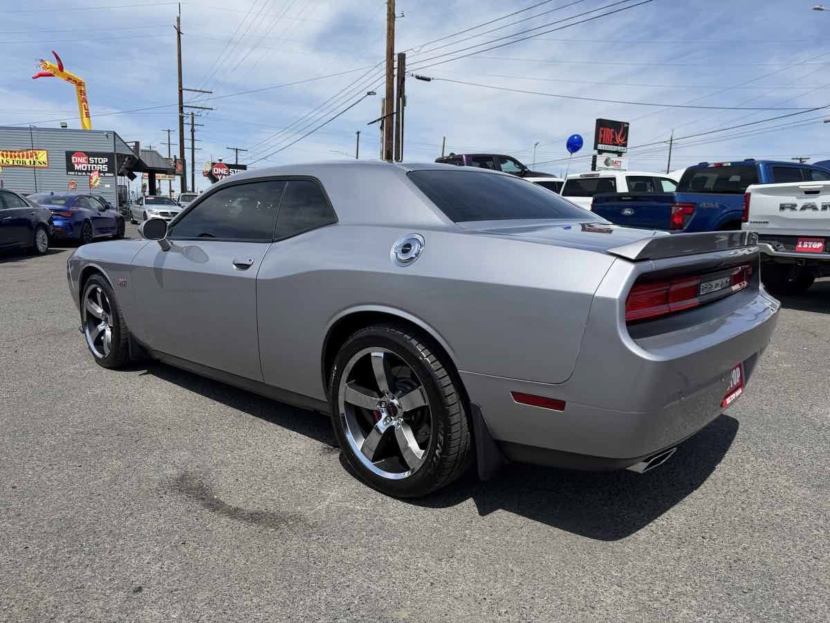 Used 2013 Dodge Challenger SRT8 w/ Harman Kardon Audio Group RWD image 6