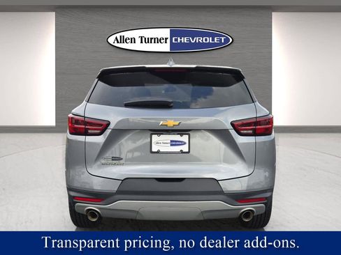 Used 2023 Chevrolet Blazer LT FWD image 7