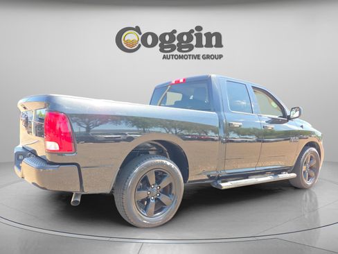 Used 2017 RAM 1500 Express w/ Black Ram 1500 Express Group image 5