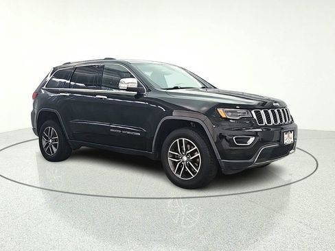 Used 2017 Jeep Grand Cherokee Limited w/ Luxury Group II AWD/4WD image 9