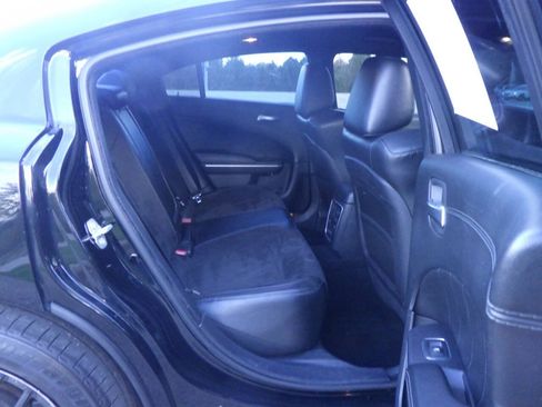 Used 2019 Dodge Charger R/T w/ Plus Group RWD image 13