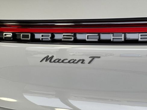 New 2026 Porsche Macan Turbo image 34