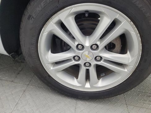 Used 2017 Chevrolet Cruze LT w/ Convenience Package FWD image 31