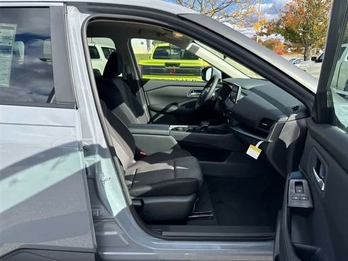 New 2026 Nissan Rogue SV w/ Cold Weather Package image 27