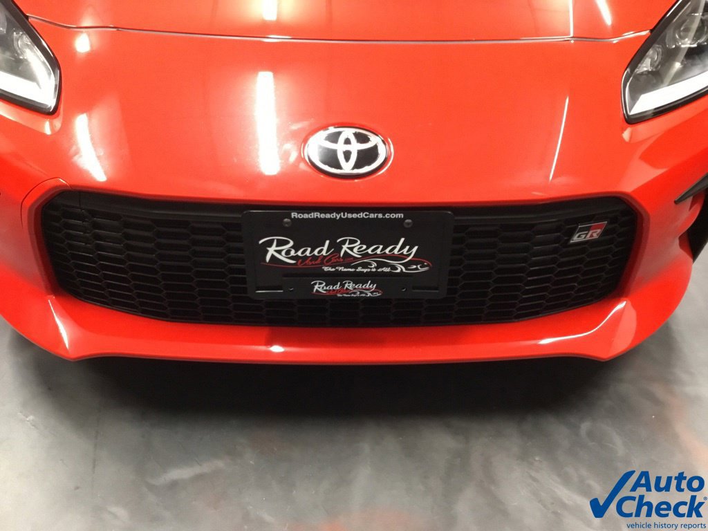 Used 2024 Toyota GR86 Premium RWD image 16