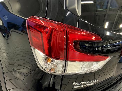 Used 2022 Subaru Forester Limited image 30