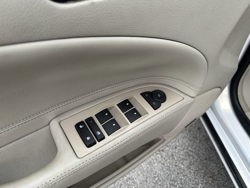 Used 2007 Buick Lucerne CXL image 10