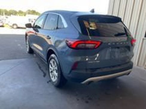 Used 2023 Ford Escape Active AWD/4WD image 3