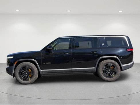 Used 2023 Rivian R1S Adventure AWD/4WD image 2