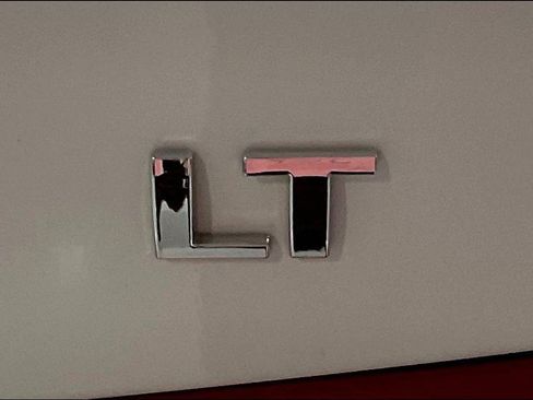 Used 2023 Chevrolet Malibu LT image 23