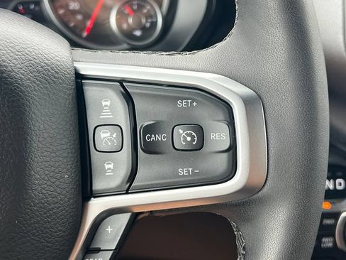 Used 2025 RAM 1500 Big Horn AWD/4WD image 26