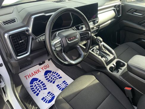 Used 2024 GMC Canyon Elevation w/ Convenience Package image 12